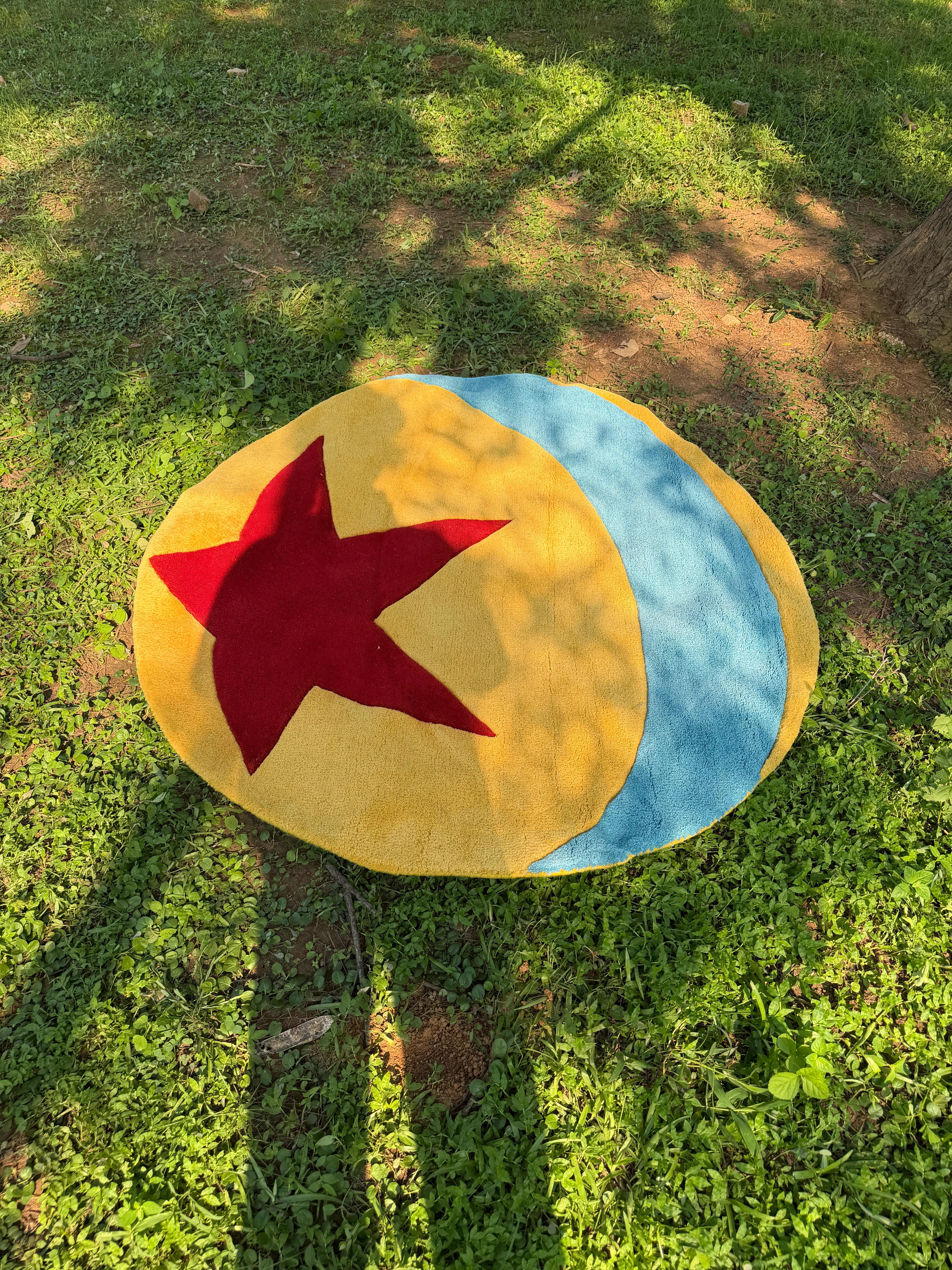 Round Star Rug, Handmade Kids Rug, Superhero Room Rug, Yellow Red Blue Area Rug, Playroom Decor, Nursery Rug, Custom Round Carpet