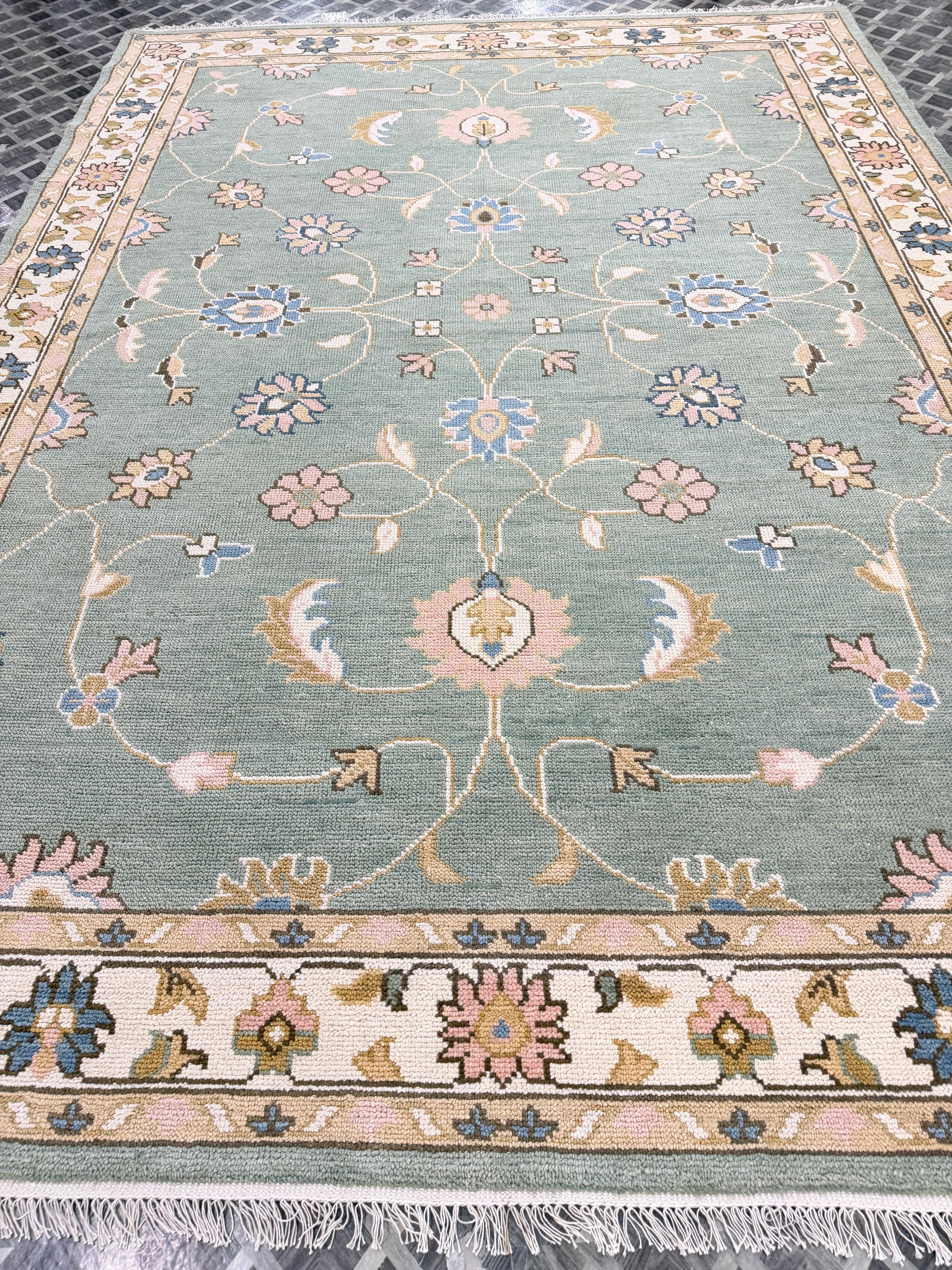 Sage Green Vintage Oushak Rug, Traditional Floral Medallion Area Carpet (Copy)