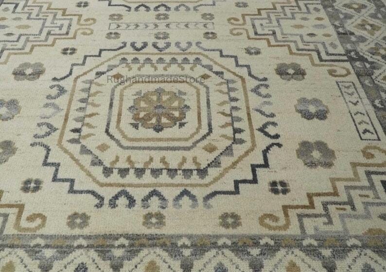 Hand-Knotted Oushak Wool Rug: Beige & Brown Turkish Knot, 8x10 Vintage Style
