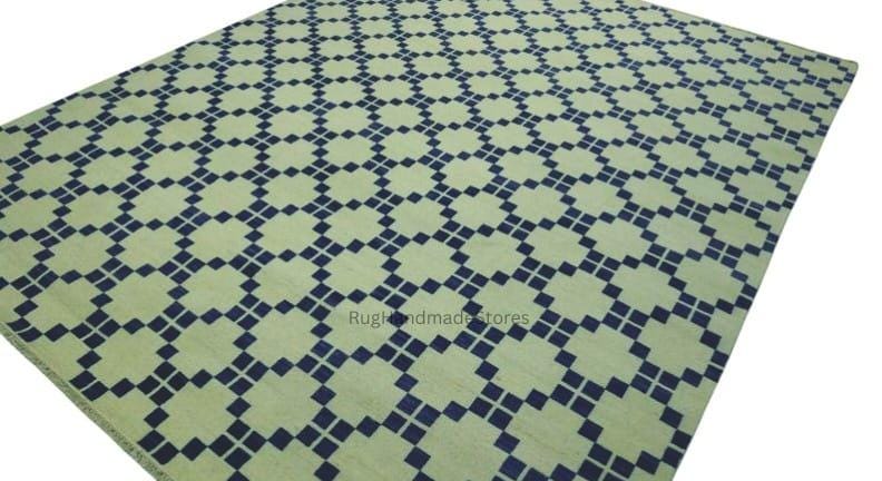 Vintage Oushak Wool Rug: Hand-Knotted Turkish Area Rug 8x10