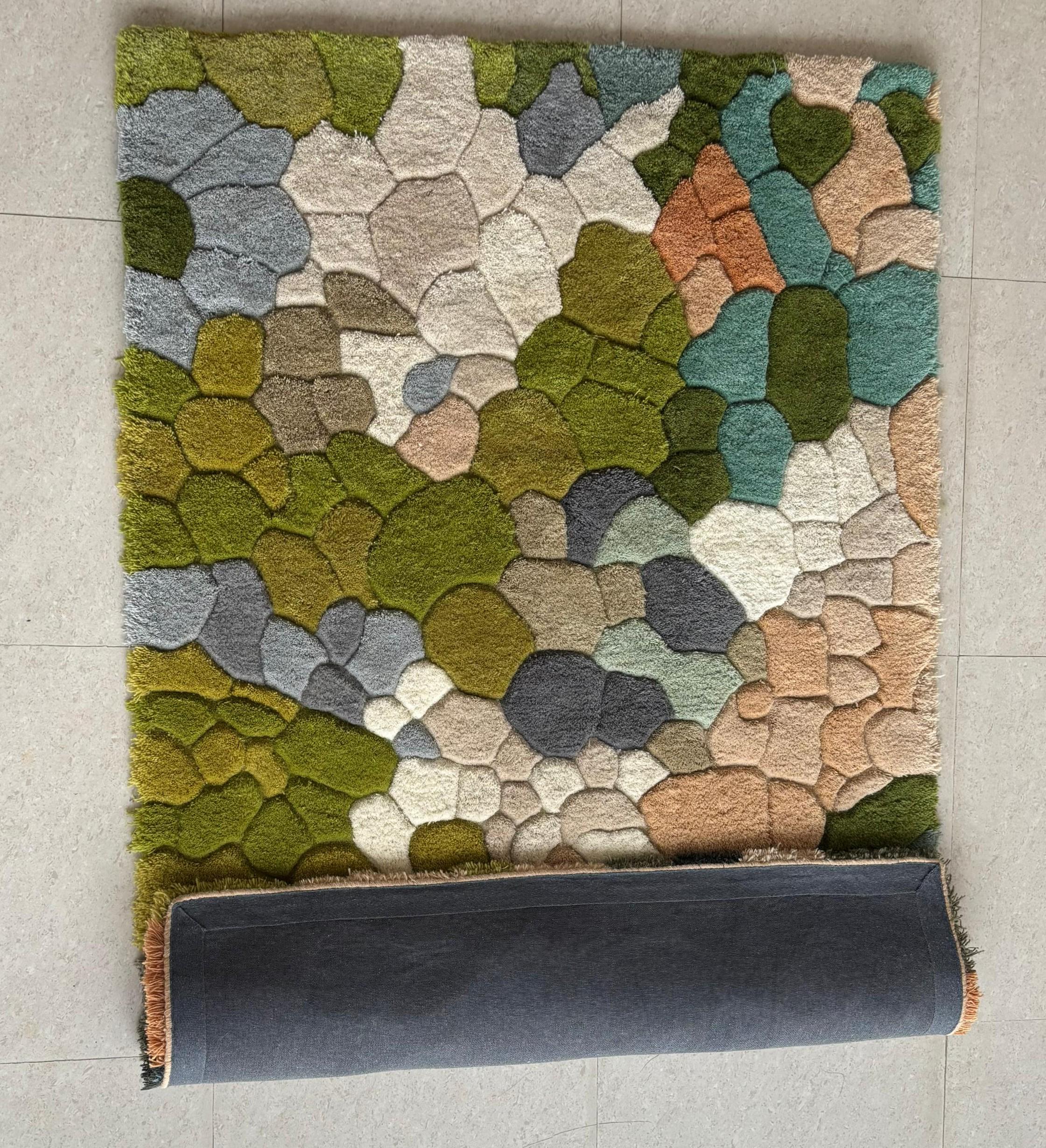 Handmade Wool Tufted Moss Rug: Nature-Inspired Forest Floor Carpet