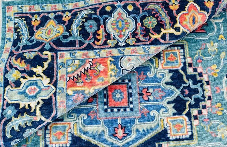 Hand-Knotted Oushak Area Rug: Wool Geometric Medallion, Persian Style
